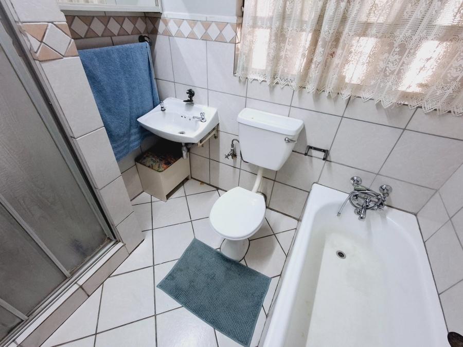5 Bedroom Property for Sale in Sasolburg Ext 11 Free State